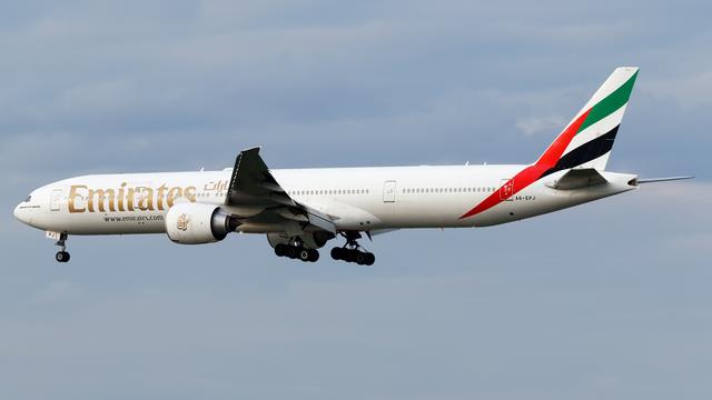 A6-EPJ::Emirates Airline
